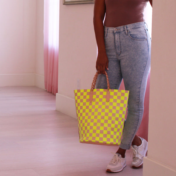 Large tote in neon yellow check
