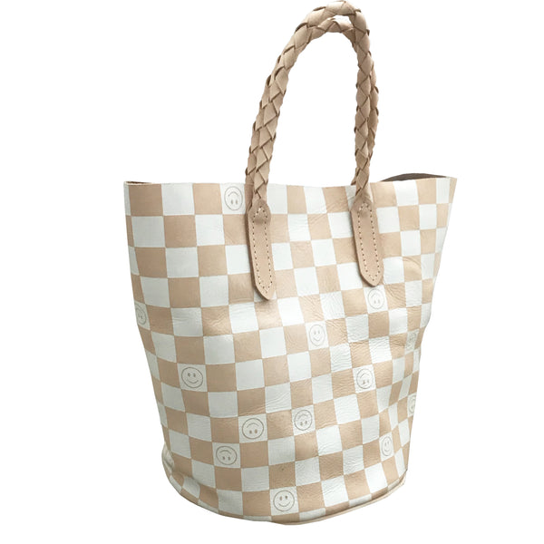 Medium tote in white check